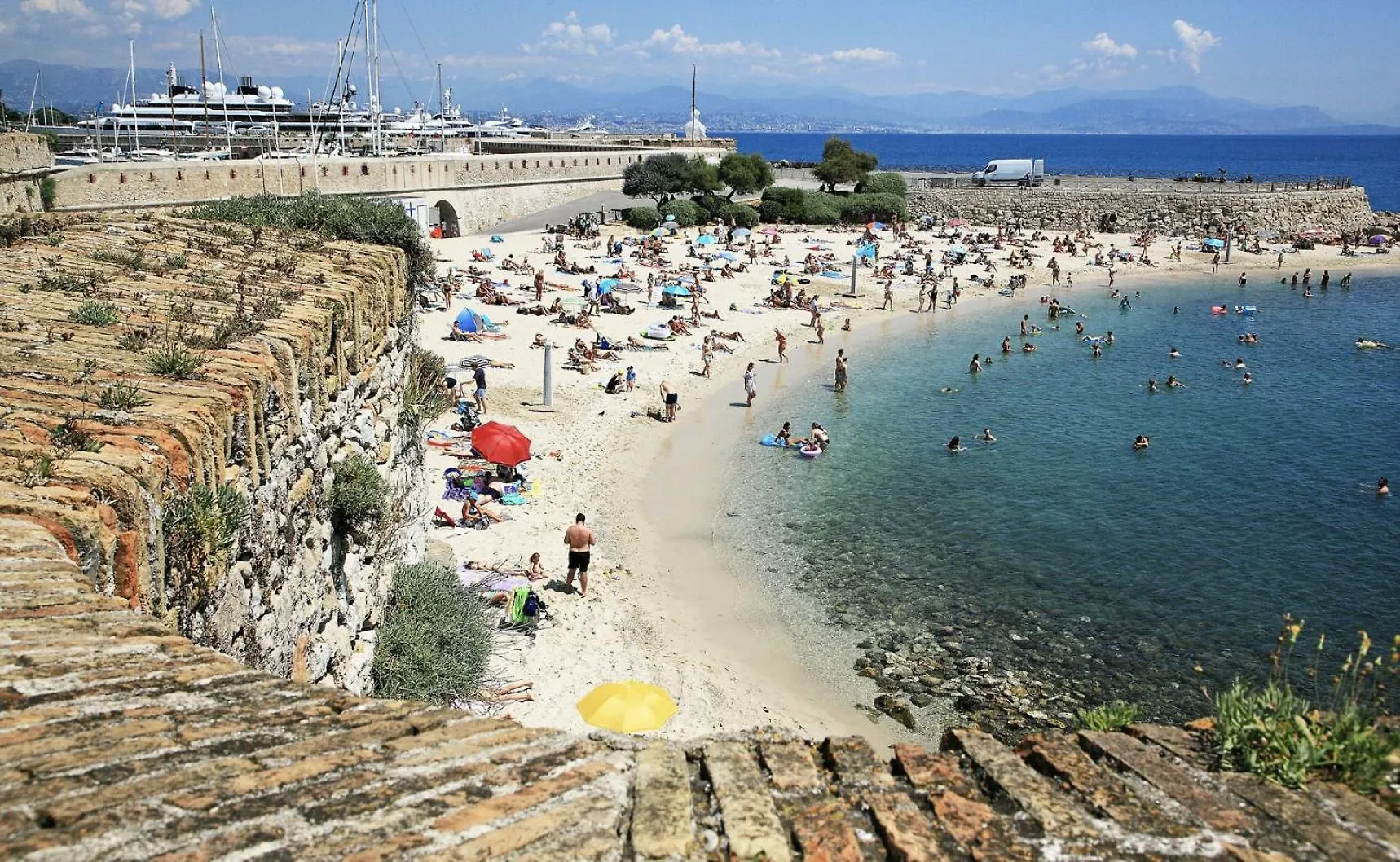 Apartament Vue Mer Et Remparts. Entre Vieille Ville Et Plages Antibes